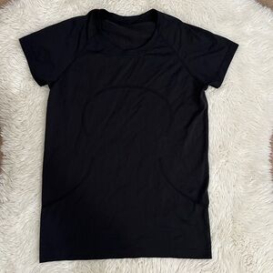 lululemon athletica Short sleeve swiftly
